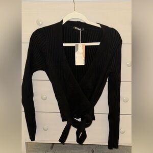 Black cropped Tie Sweater